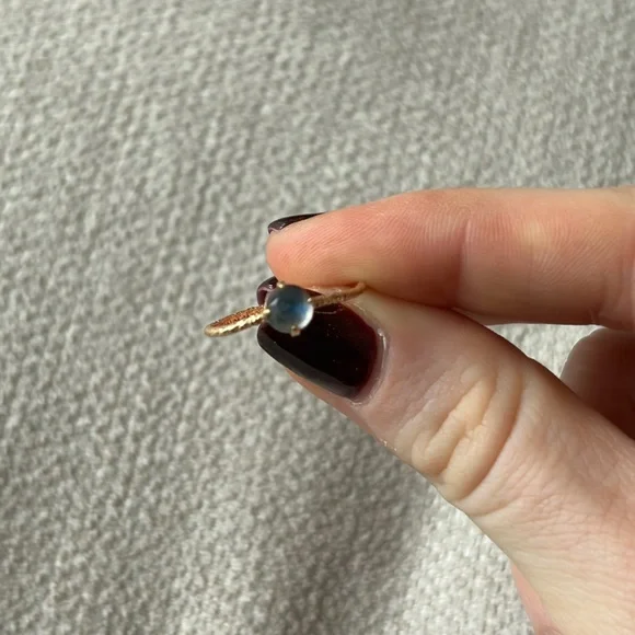 Moonstone Homespun Ring
Satomi Kawakita - Picture 3 of 5